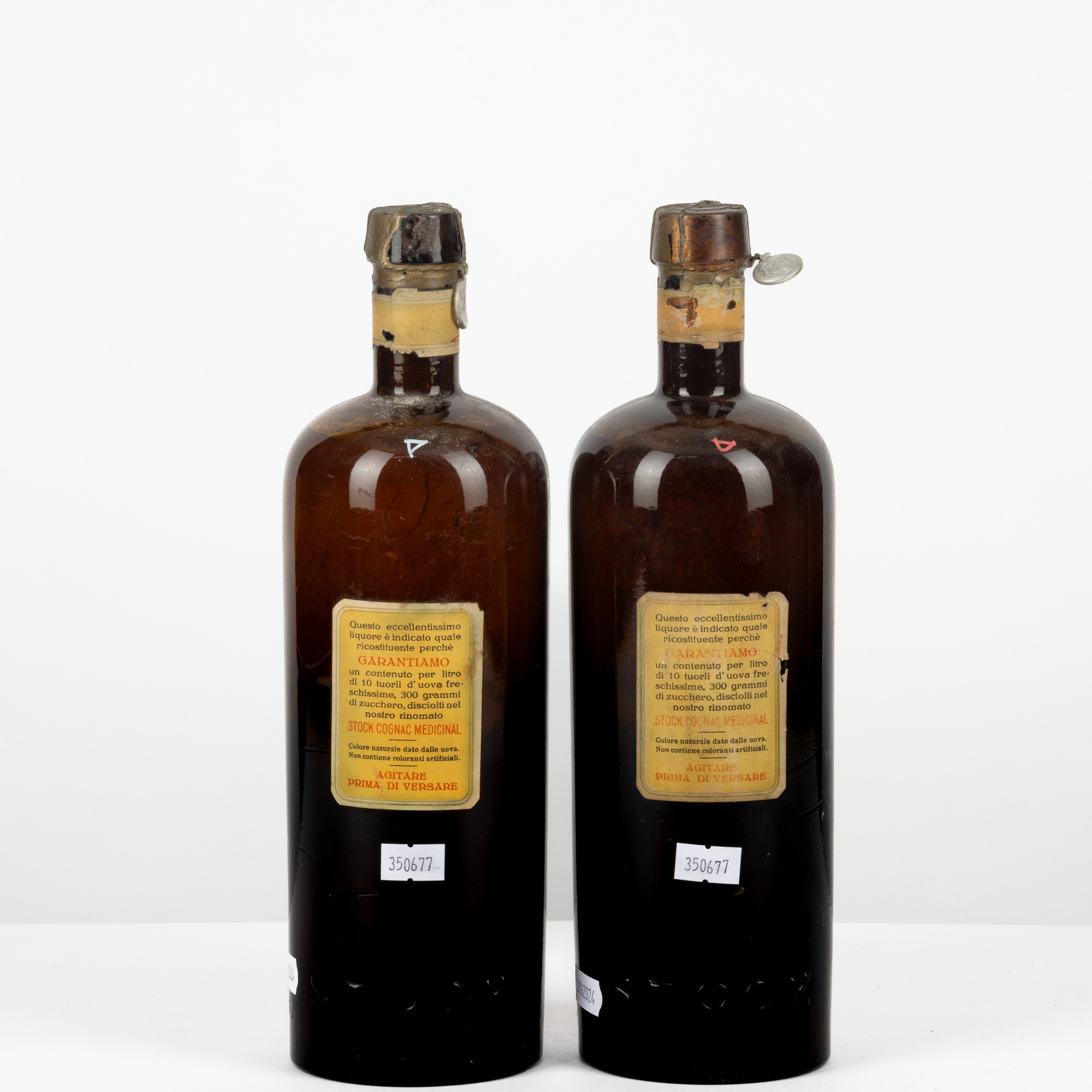 Ovognac, Stock Cognac Medicinal All'Uovo, 2 bottiglie da 100cl, Sigillo Regno (1944-1947), 18% Vo...