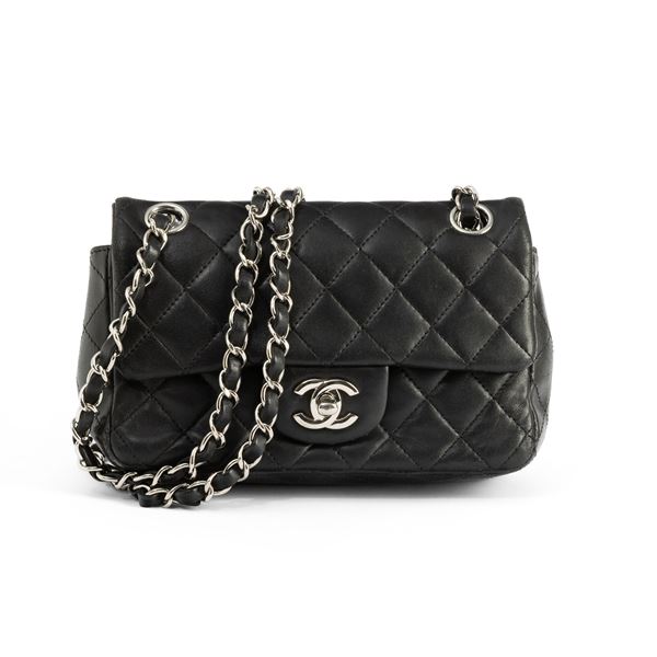 Chanel, Flag Bag Classic