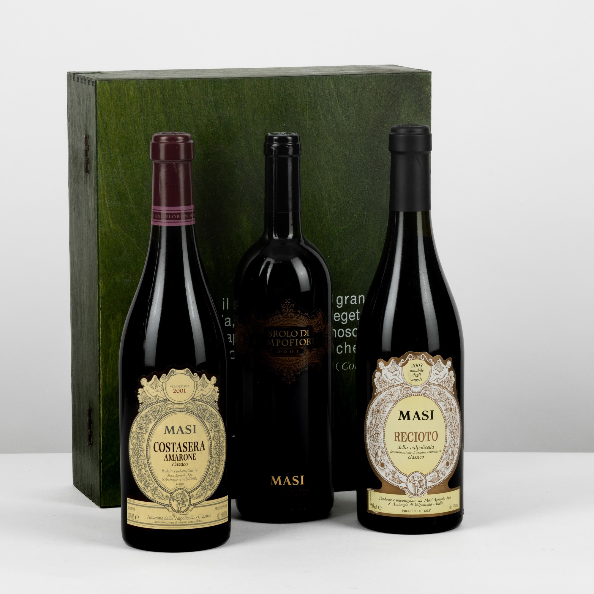 Masi, Selezione di Vini Comprensiva di Amarone Costasera 2001 e Recioto Classico 2003 in Cassetta...