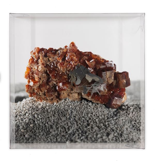 Radiances (thoughts oscillators on Vanadinite)