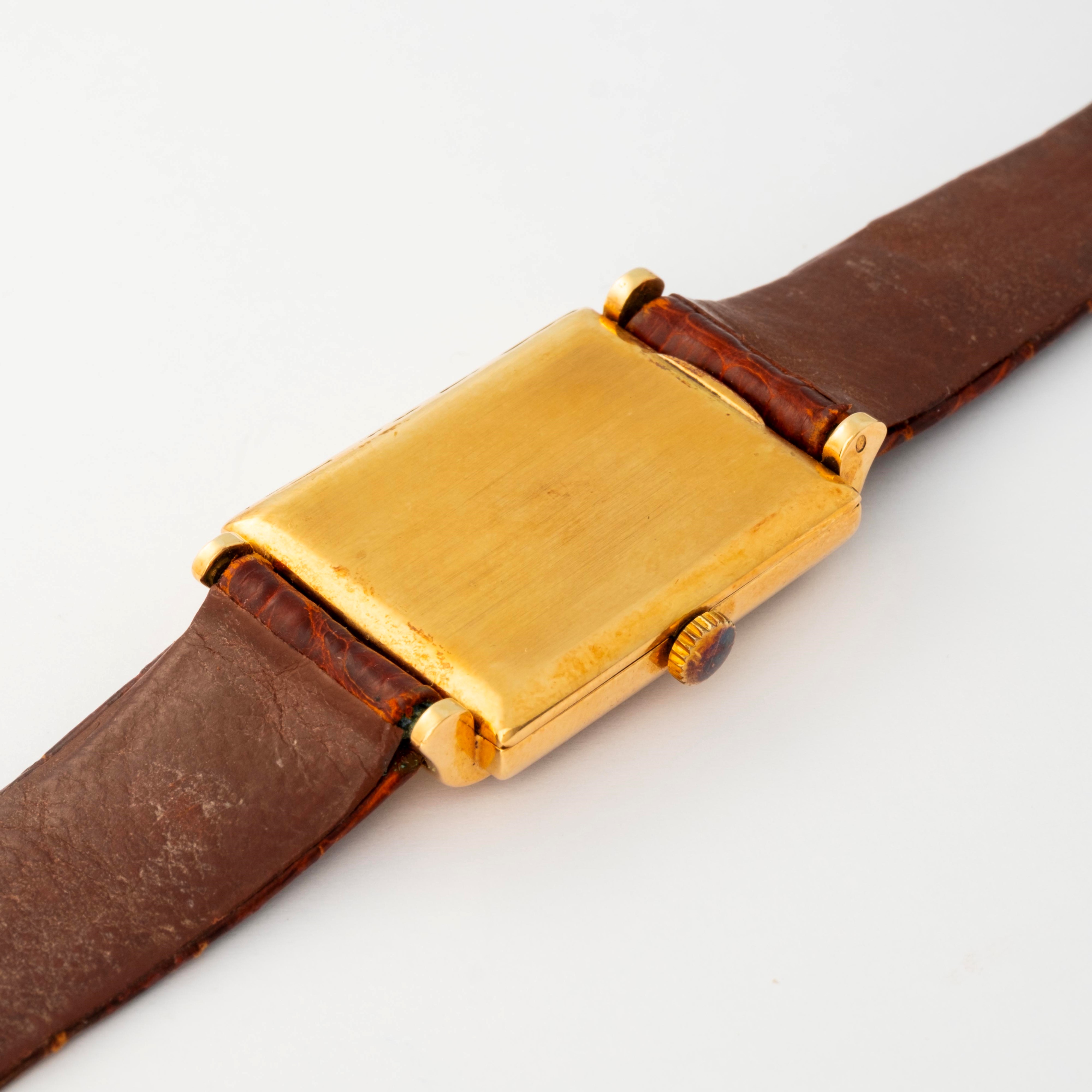 Vacheron & Constantin - Orologio rettangolare in oro giallo 18k con quadrante argentèe, circa 194...