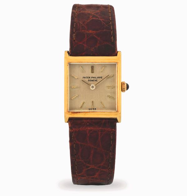 Patek Philippe - Carrè ref. 3315 in oro giallo 18k con quadrante Champagne e indici applicati, circa 1960