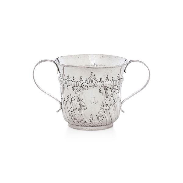 Porringer. Londra, 1772, argentiere John Deacon