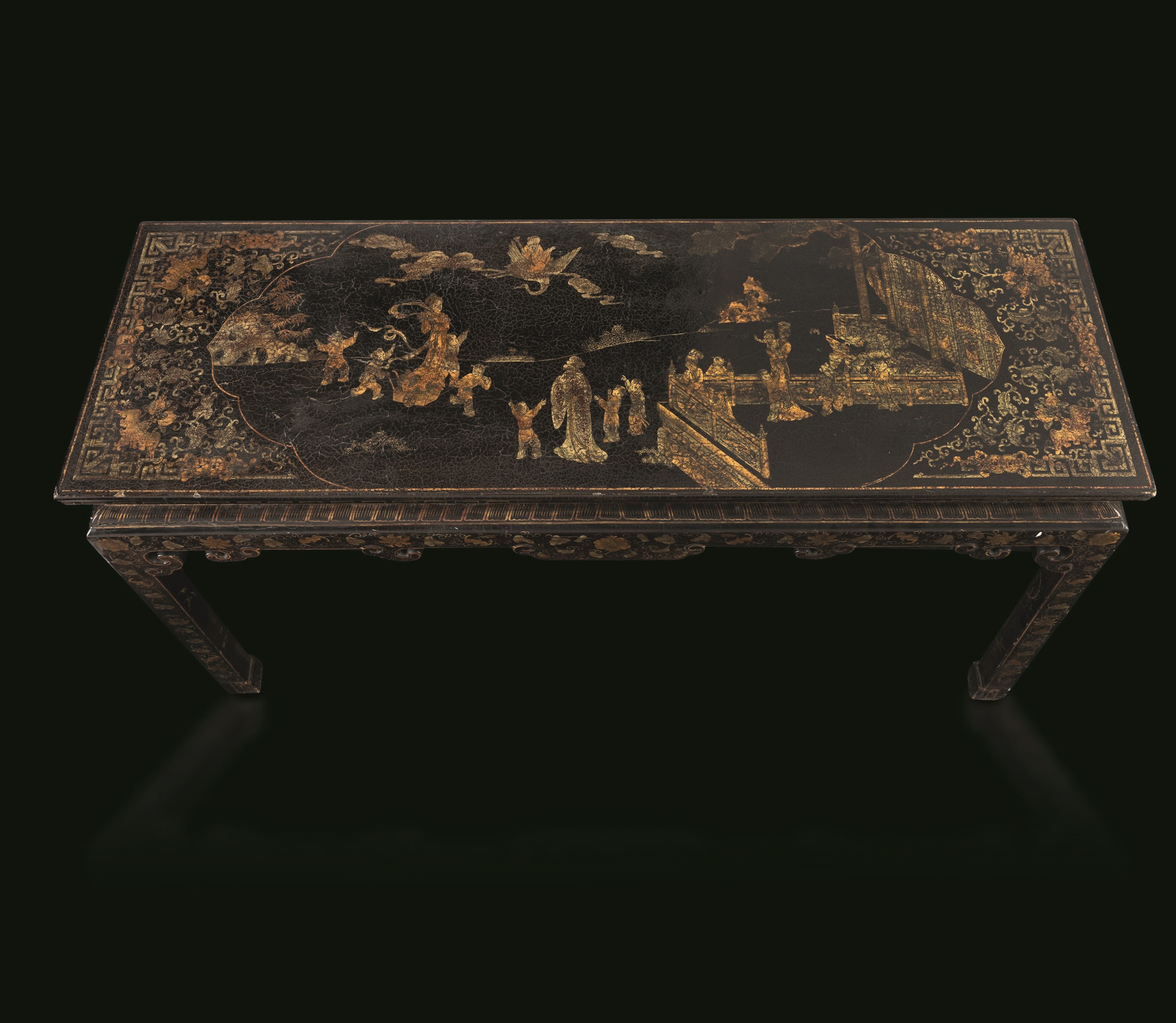 Console, Cina, Dinastia Qing, XVIII secolo — legno laccato e decorazione in oro