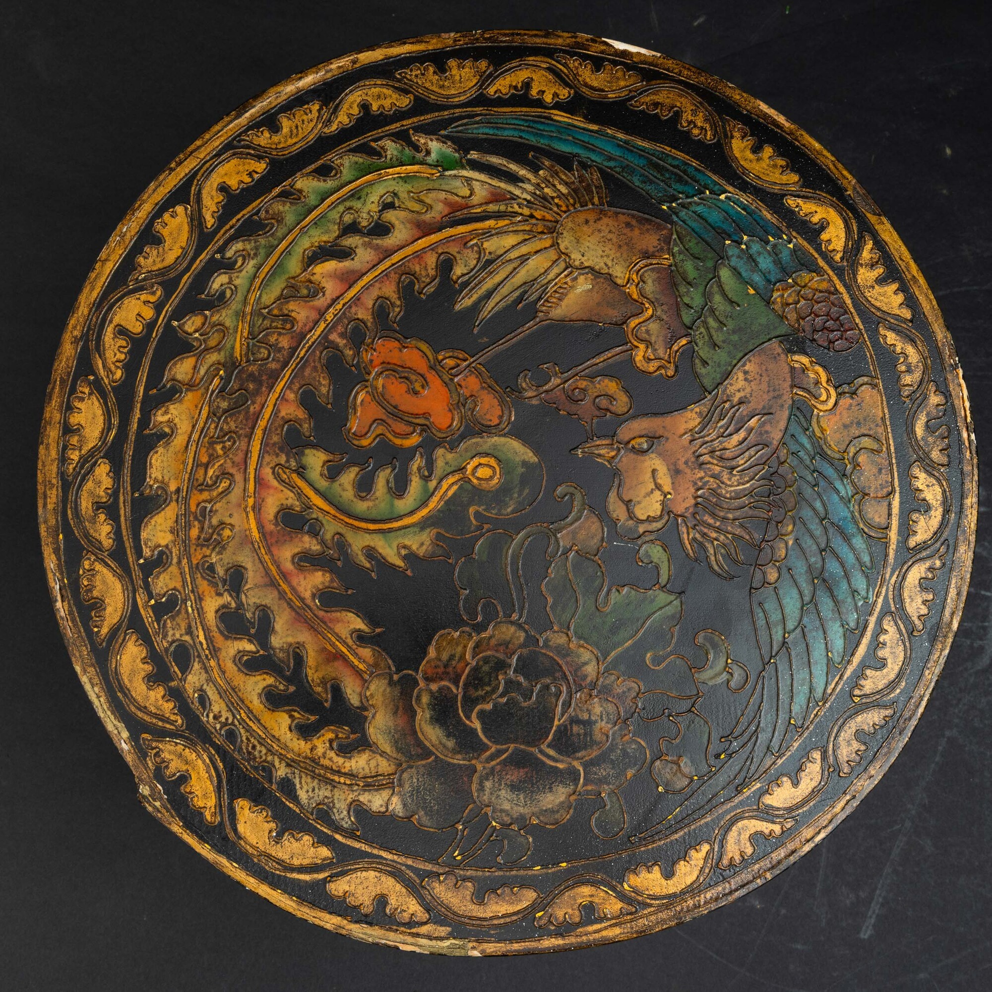 Scatola tibetana in legno, decorazioni floreali, XIX secolo