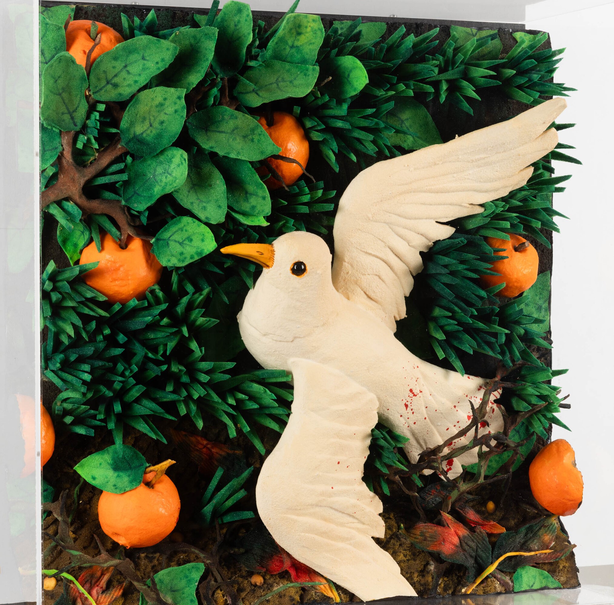 Piero Gilardi - Colomba tra i rovi, scultura in poliuretano espanso