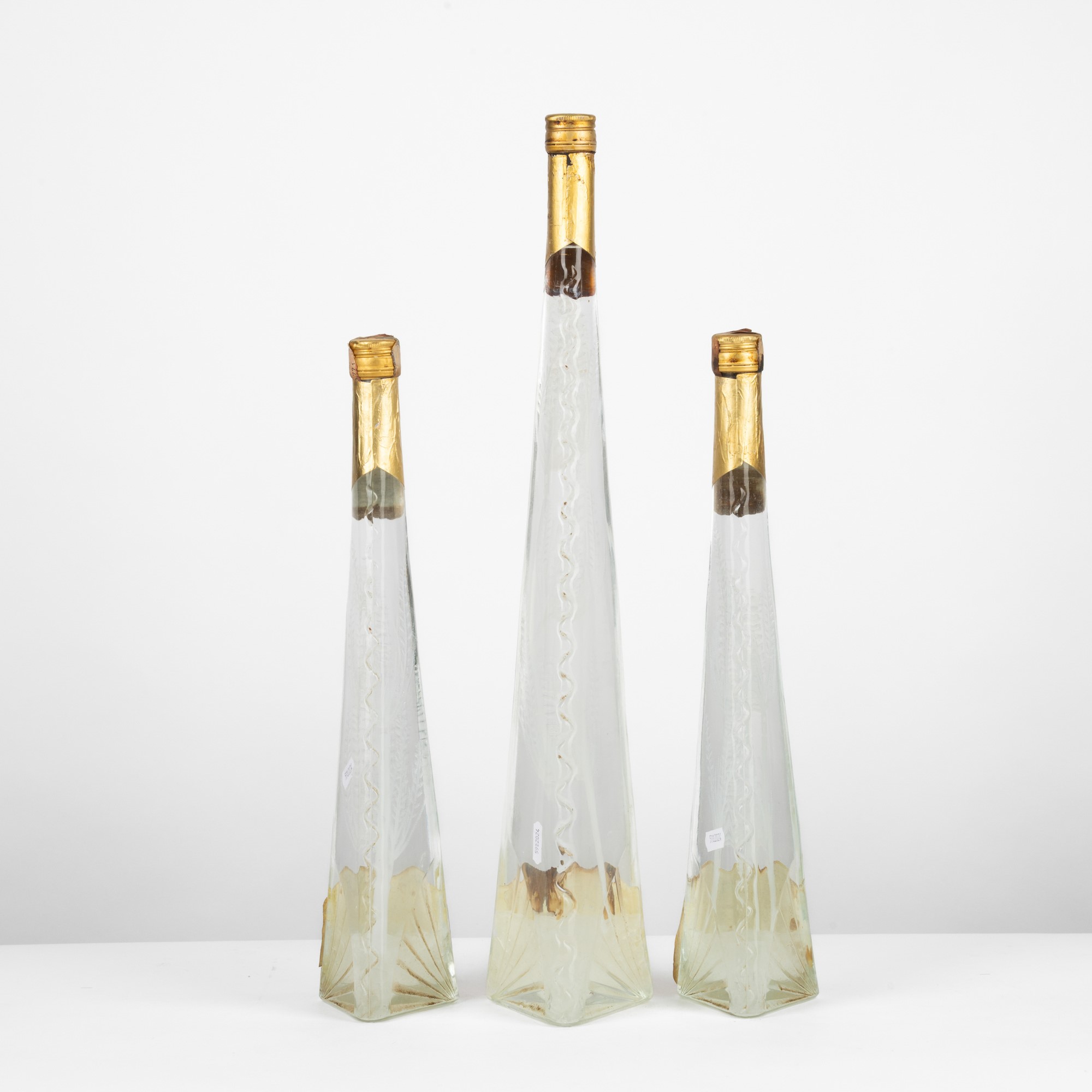 Casoni, Sambuca Cristallizzata - 2 Bottiglie da 50cl e 1 Bottiglia da 100cl