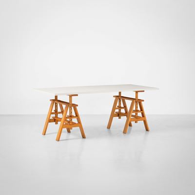 Tavolo modello Leonardo, legno e laminato