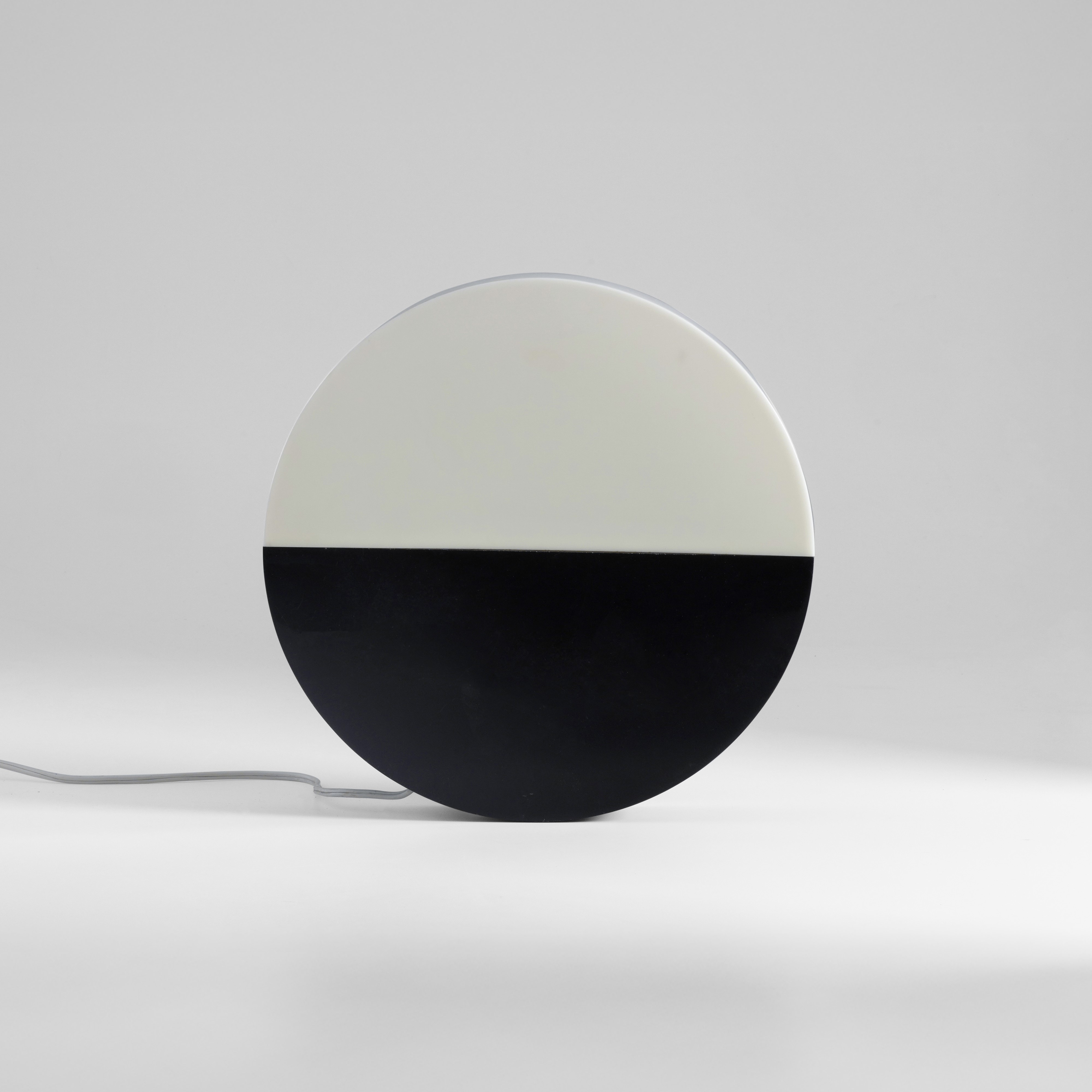 Lampada da tavolo in perspex, Italia, circa 1970