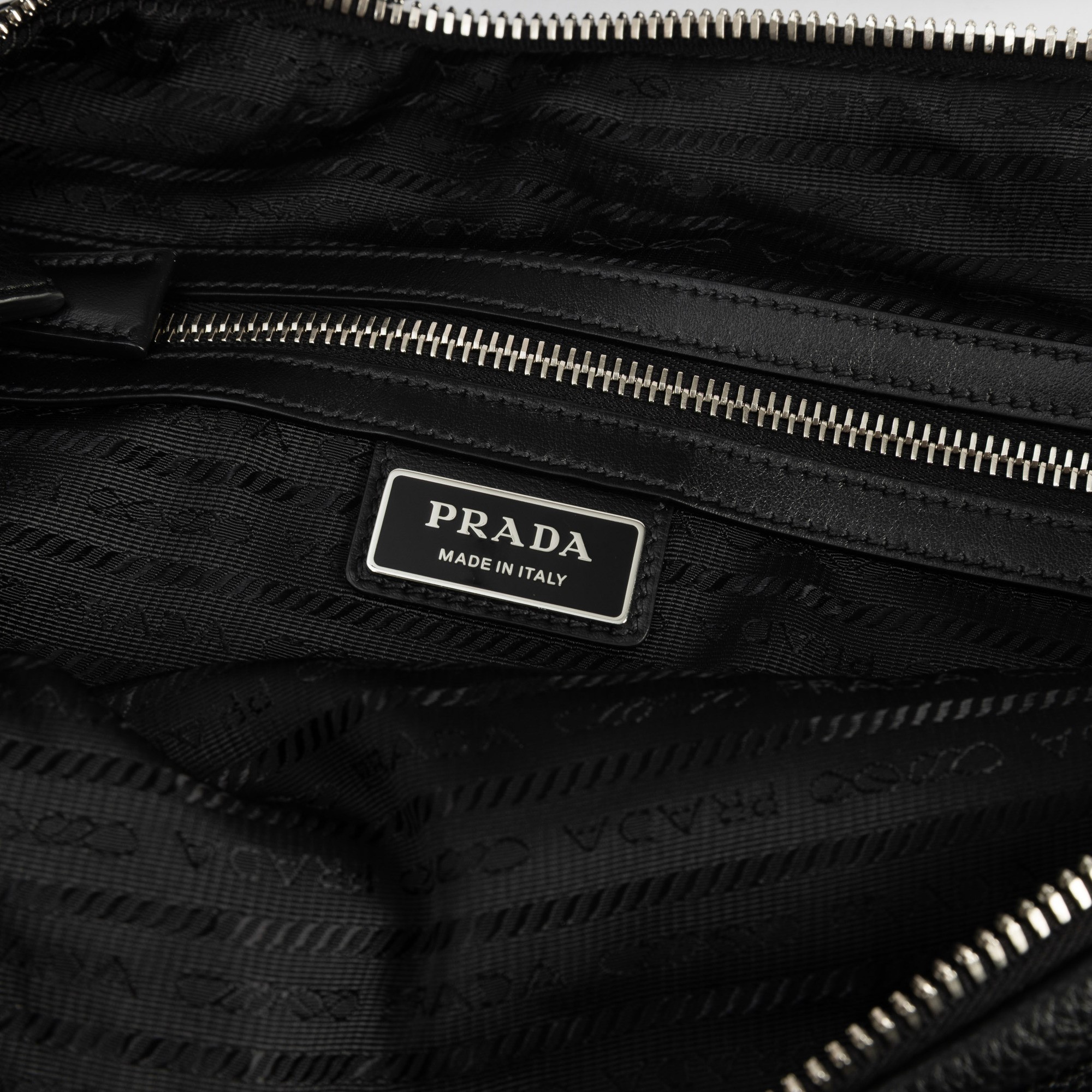 Prada, Borsa Triangle