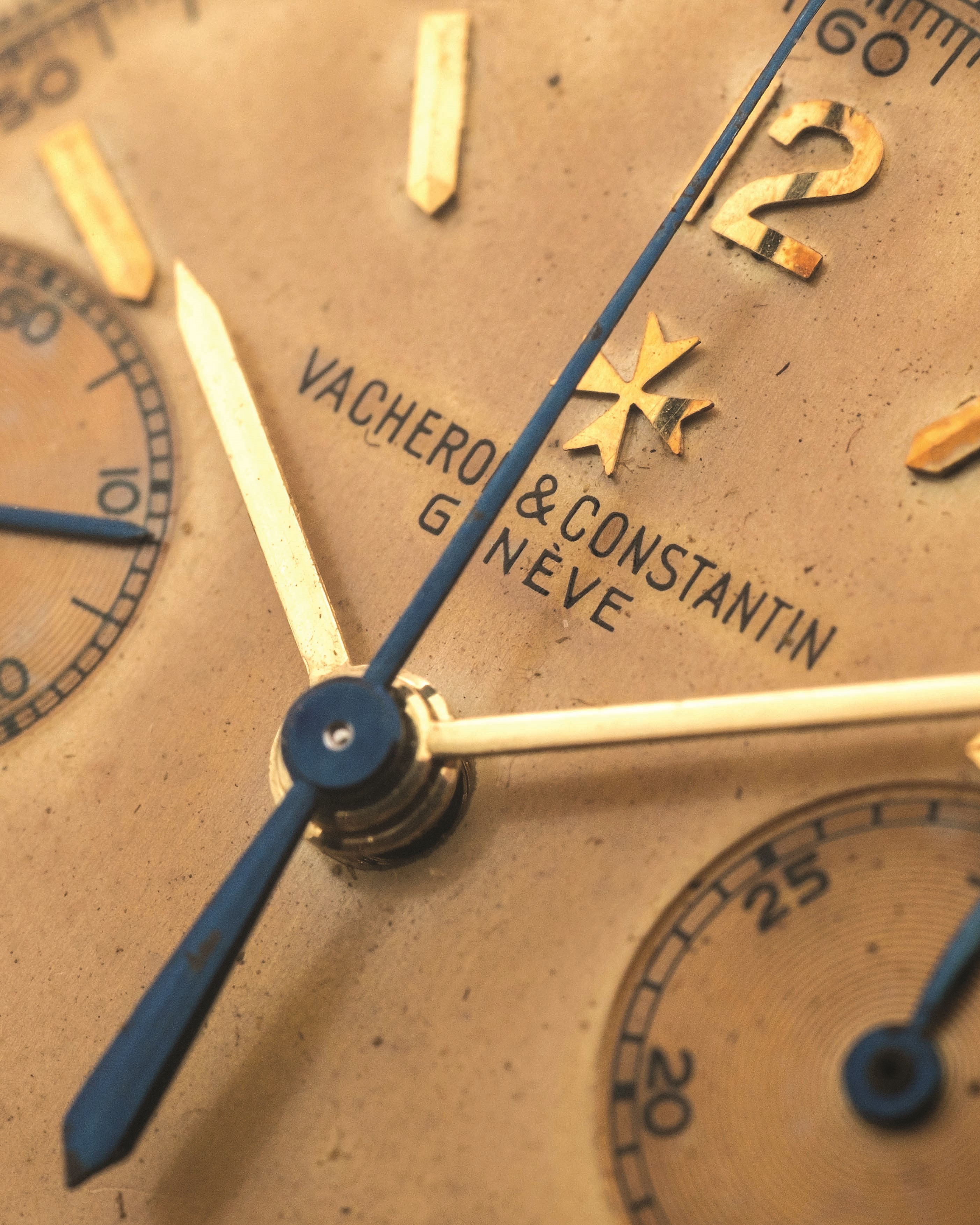 Vacheron & Constantin - Cronografo tasti quadri ref. 4072 in oro giallo 18k, quadrante dorè biton...