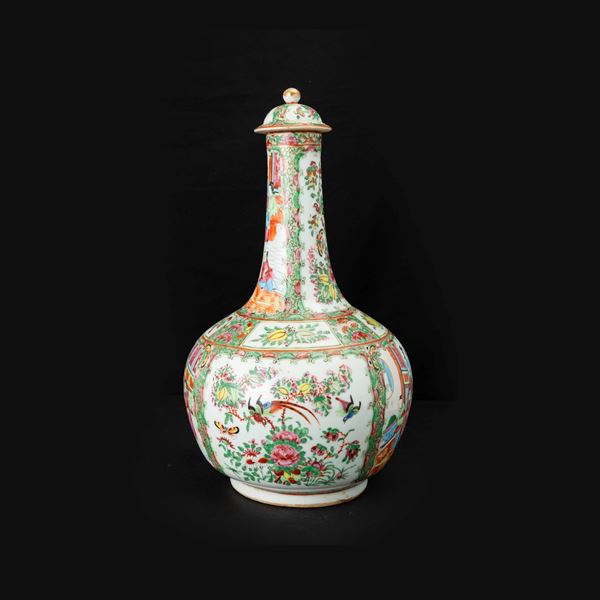 Vaso con coperchio in porcellana, Cina, Canton, XX secolo