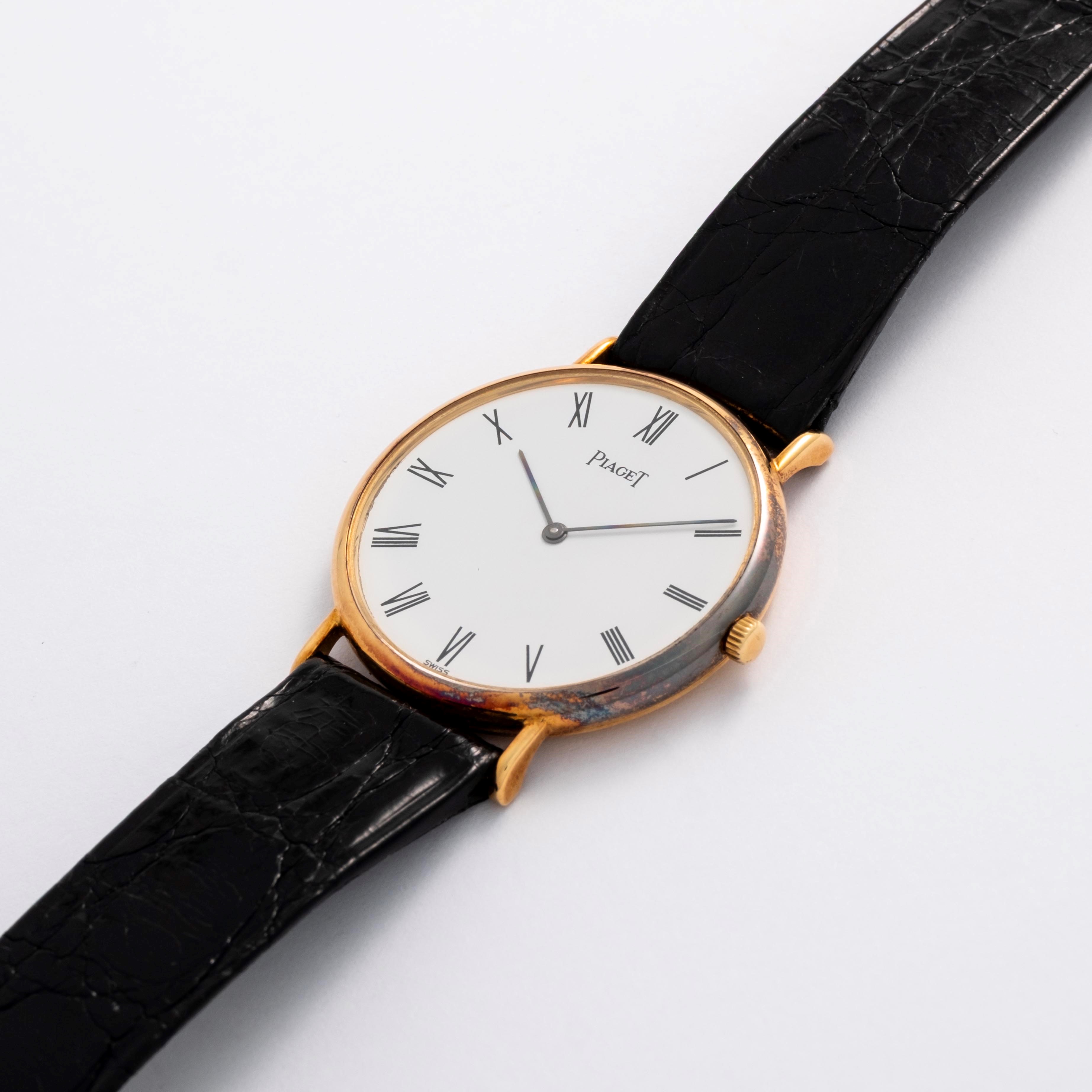 Piaget - Altiplano 8025M, orologio da polso in oro giallo 18k con quadrante bianco (circa 1980)