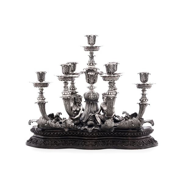 Maestoso surtout de table. Argenteria artistica milanese del XX secolo, Le argenterie di Milano di Guido  [..]