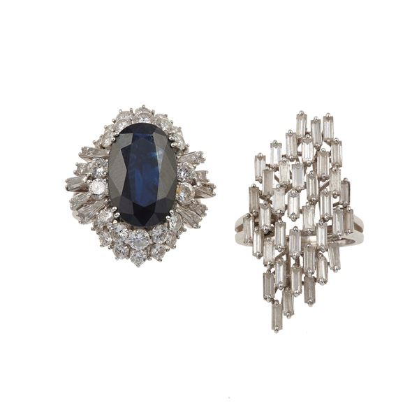 Lotto composto da anello con zaffiro e diamanti ed anello con diamanti taglio baguette
