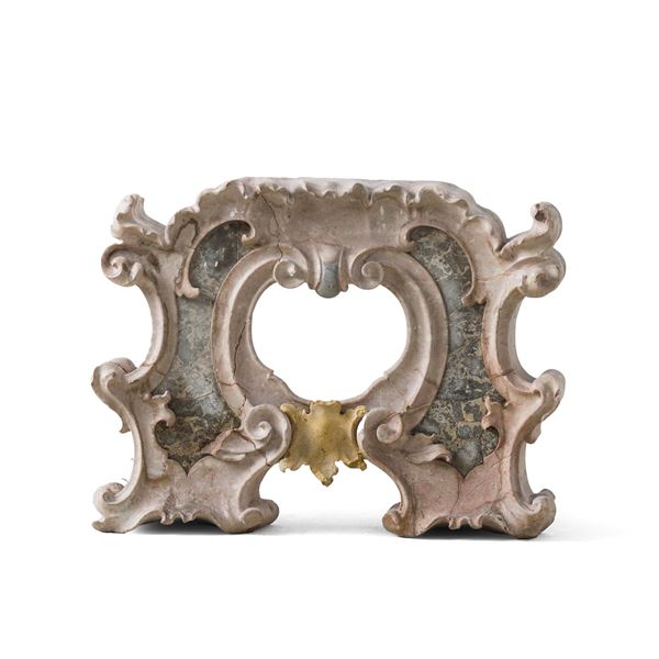 Cornice architettonica. Arte barocca del XVIII secolo