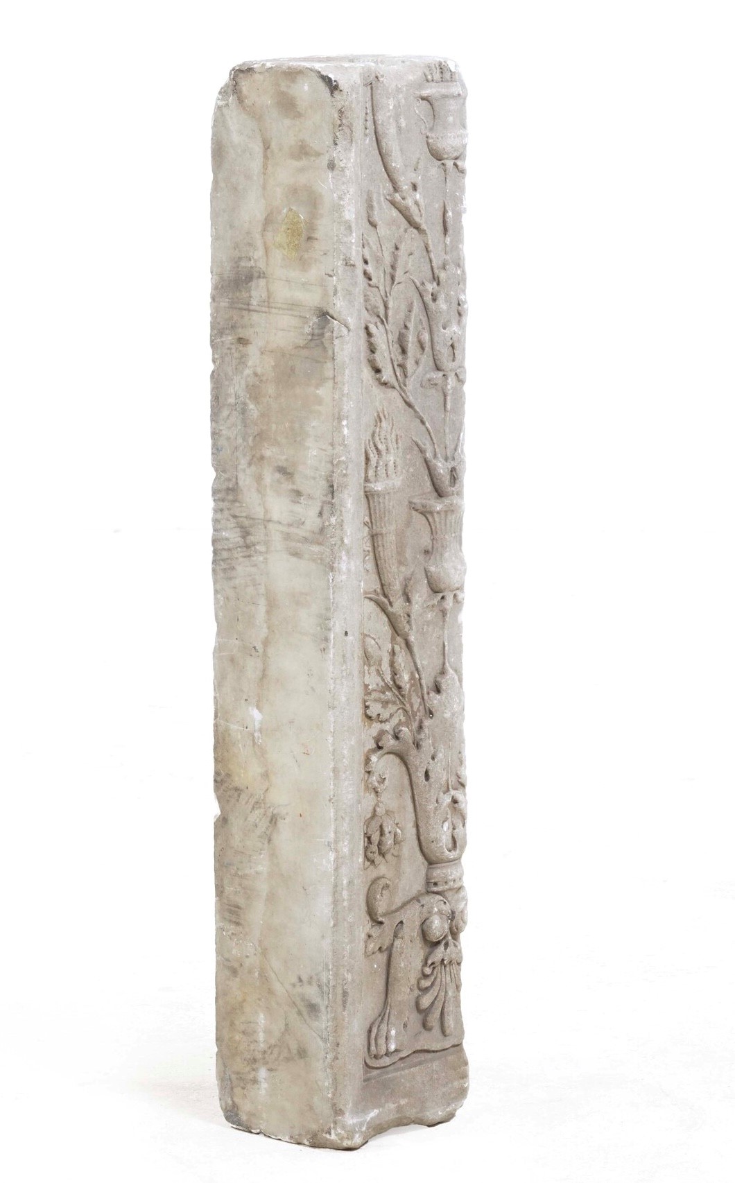 Lapicida del XVI secolo, Porzione di fregio in pietra con decoro a candelabra