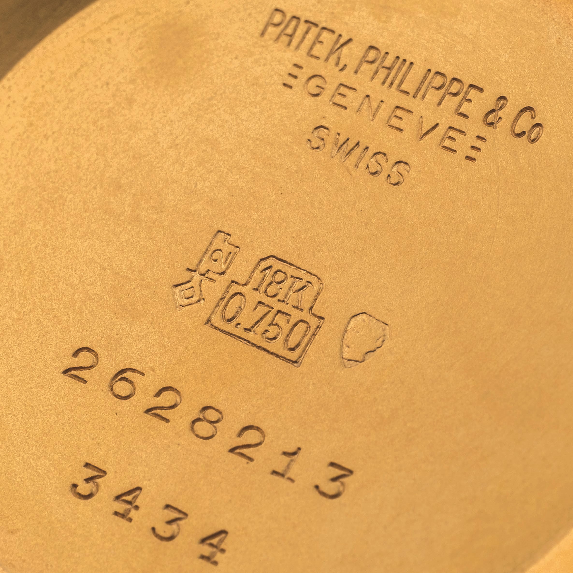Patek Philippe - Calatrava in oro giallo 18k con quadrante argenté, circa 1960