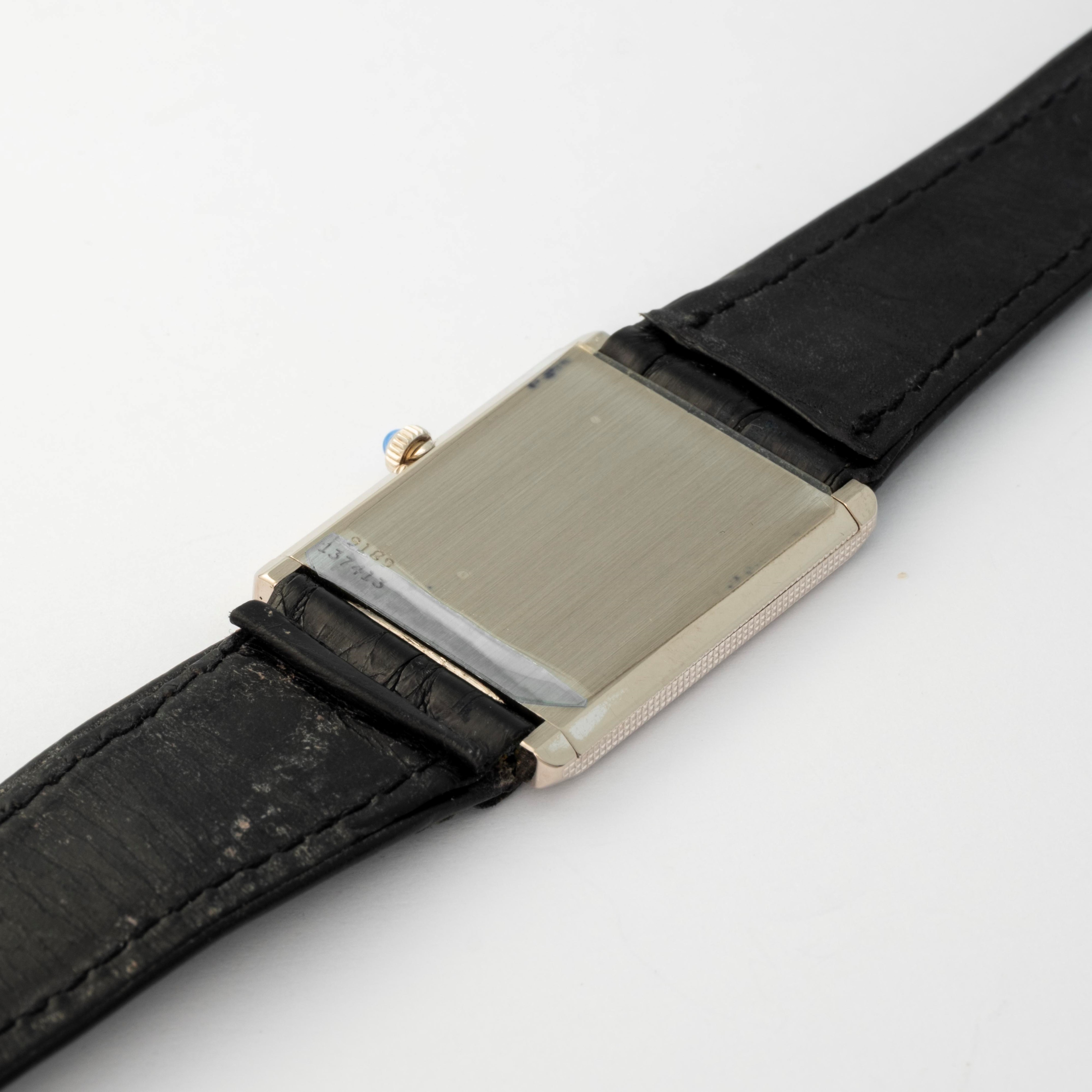 Piaget - Orologio Tank extrapiatto in oro bianco 18k con quadrante guilloché, circa 1980