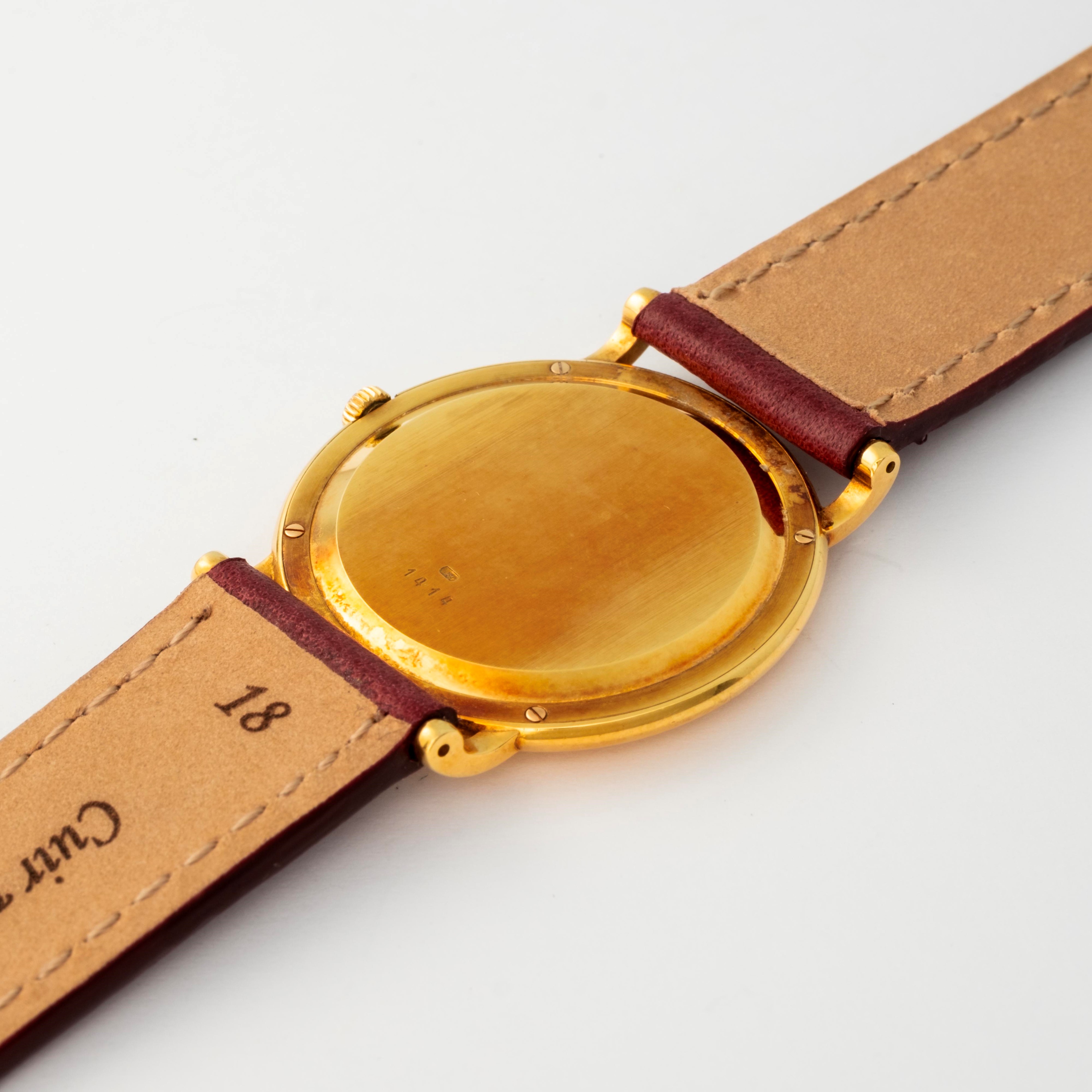 Universal Genève - Disco Volante in oro giallo 18k con quadrante champagne, circa 1990