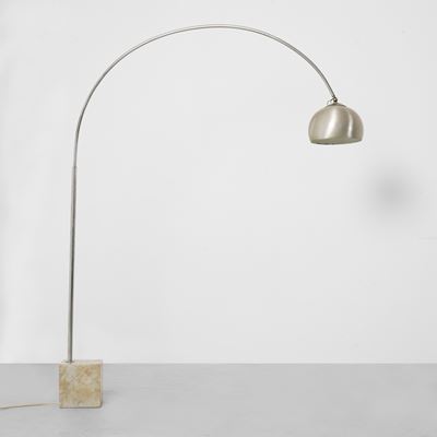 Lampada da terra ad arco, metallo e marmo, Italia, circa 1960