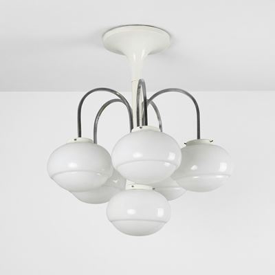 Lampada a sospensione, metallo laccato e cromato con diffusori in vetro opalino