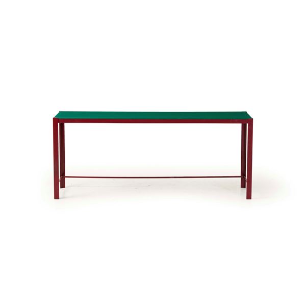 Tavolo metallo rosso con vetro verde
