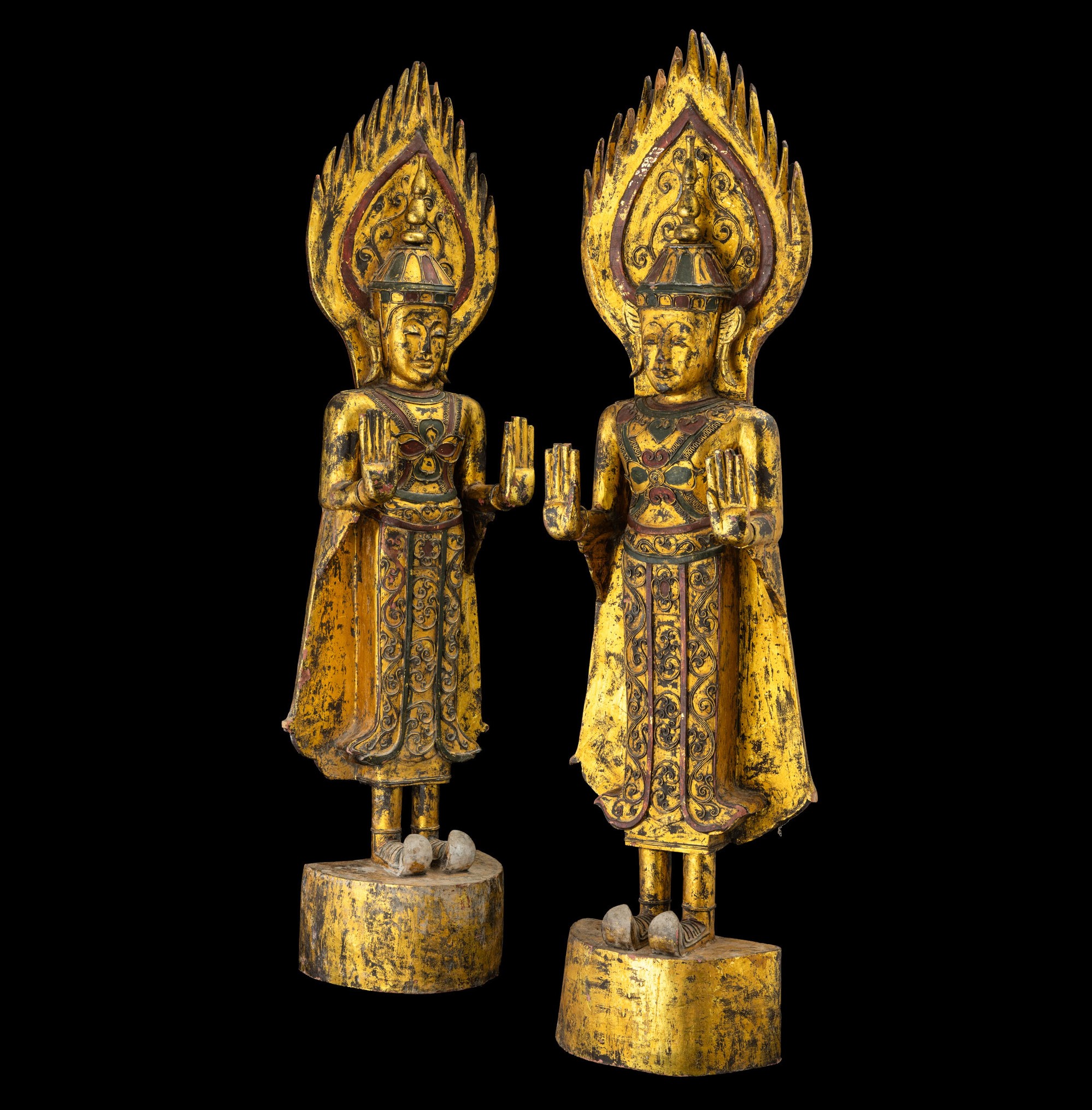 Figura di Bodhisattva stante, legno dorato con tracce di monocromia, Birmania, XVIII secolo (copp...