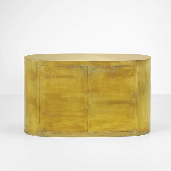 Oval bar from the Menhir Series