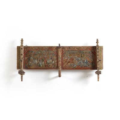 Elemento di carretto siciliano, legno dipinto, cm 121X14X60