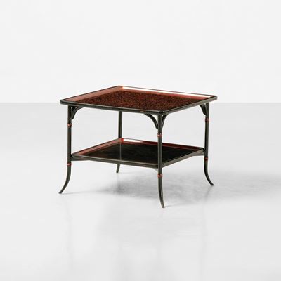 Tavolino in legno laccato, produzione circa 2000