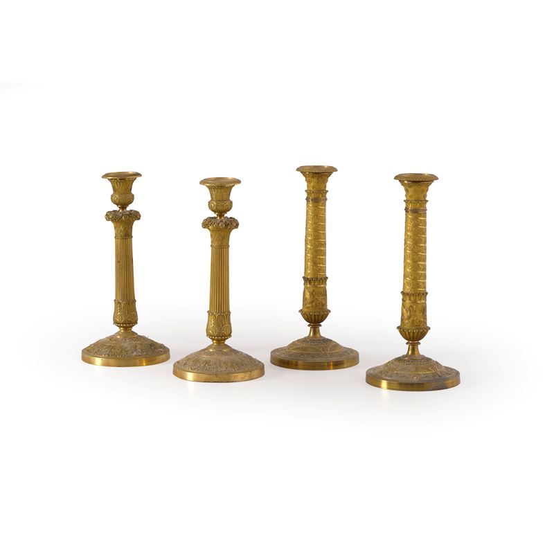 Due coppie di candelieri in bronzo dorato. XIX-XX secolo  - Asta Antiquariato - Cambi Casa d'Aste