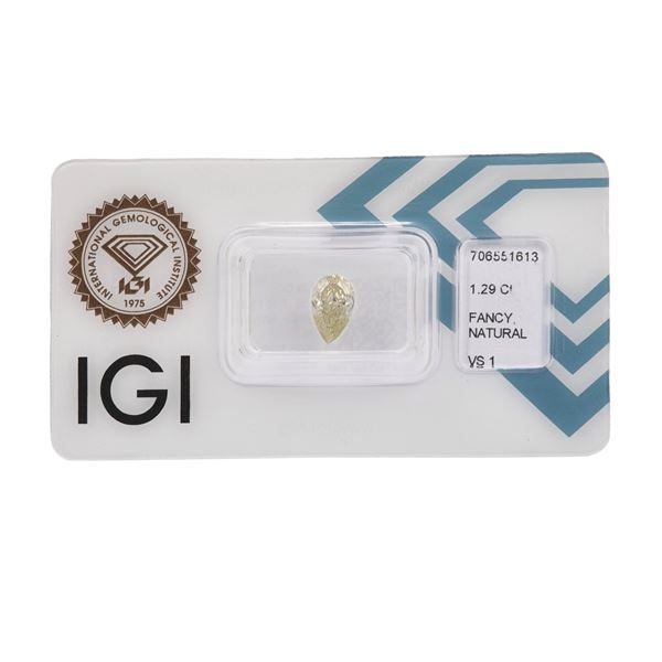 Diamante fancy yellow, taglio goccia a brillante modificato, di ct 1.29, caratteristiche interne VS1,  [..]