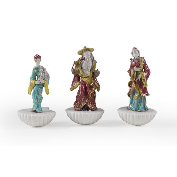 Tre figurine di orientali. Eugenio Pattarino (?),(Firenze 1885-1971).