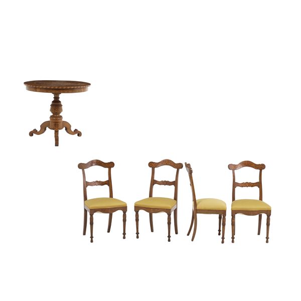 Tavolino intarsiato e quattro sedie. XIX secolo