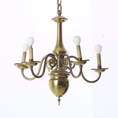 Lampadario a cinque luci, metallo dorato con bracci mossi