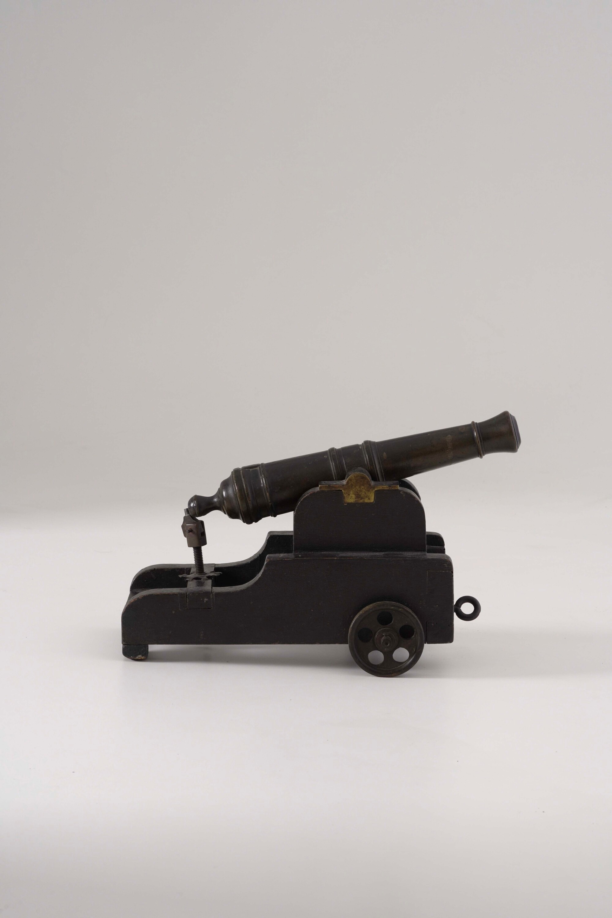 Modellino di cannone, oggetto decorativo (35x13x22 cm)