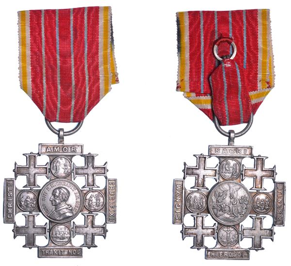 STATO PONTIFICIO. LEONE XIII, 1878-1903. Croce di Gerusalemme tipo A in argento 1901.