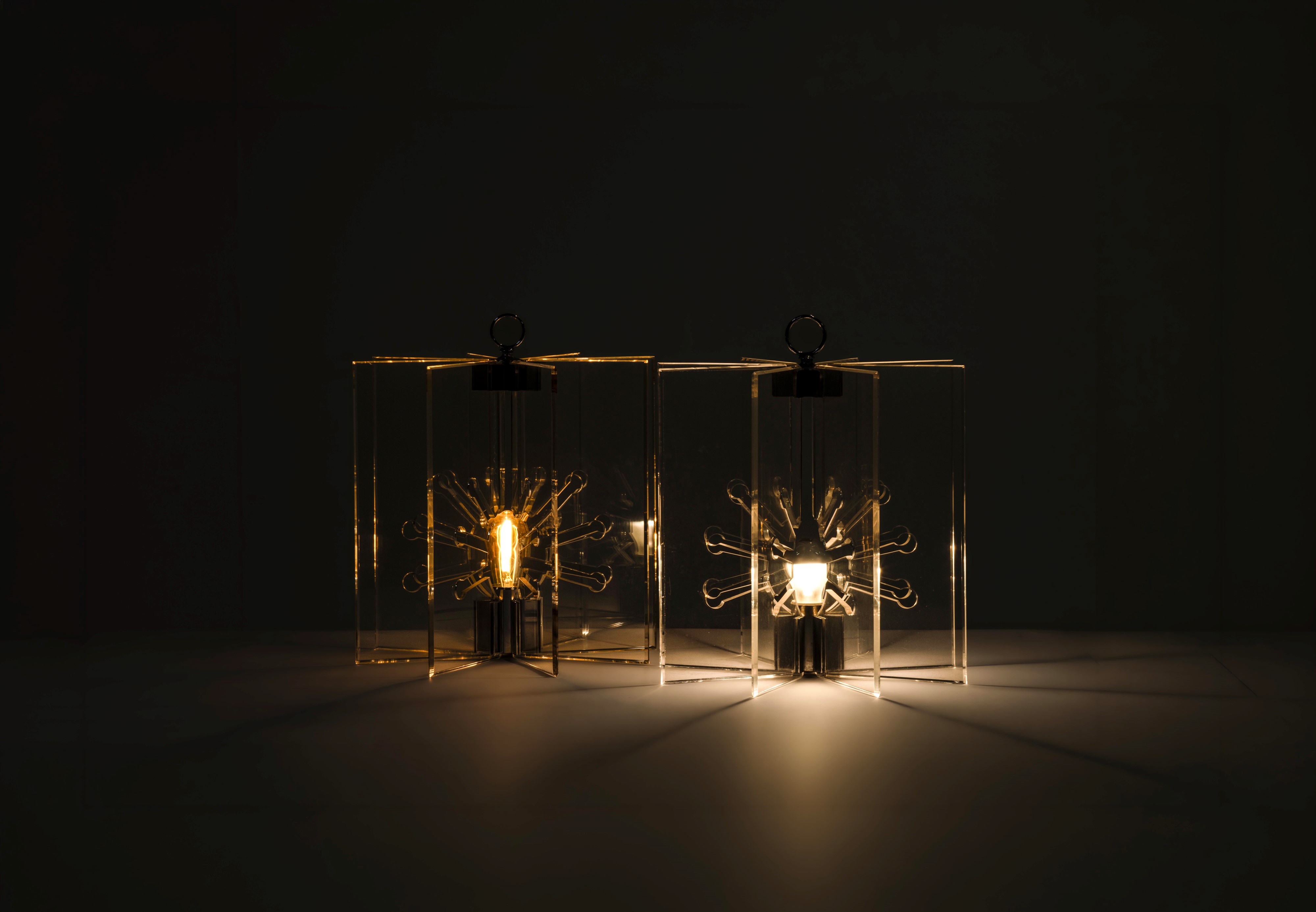 Franco Albini e Franca Helg - Due lampade da tavolo mod. 524, design Arteluce, 1963, ottone croma...