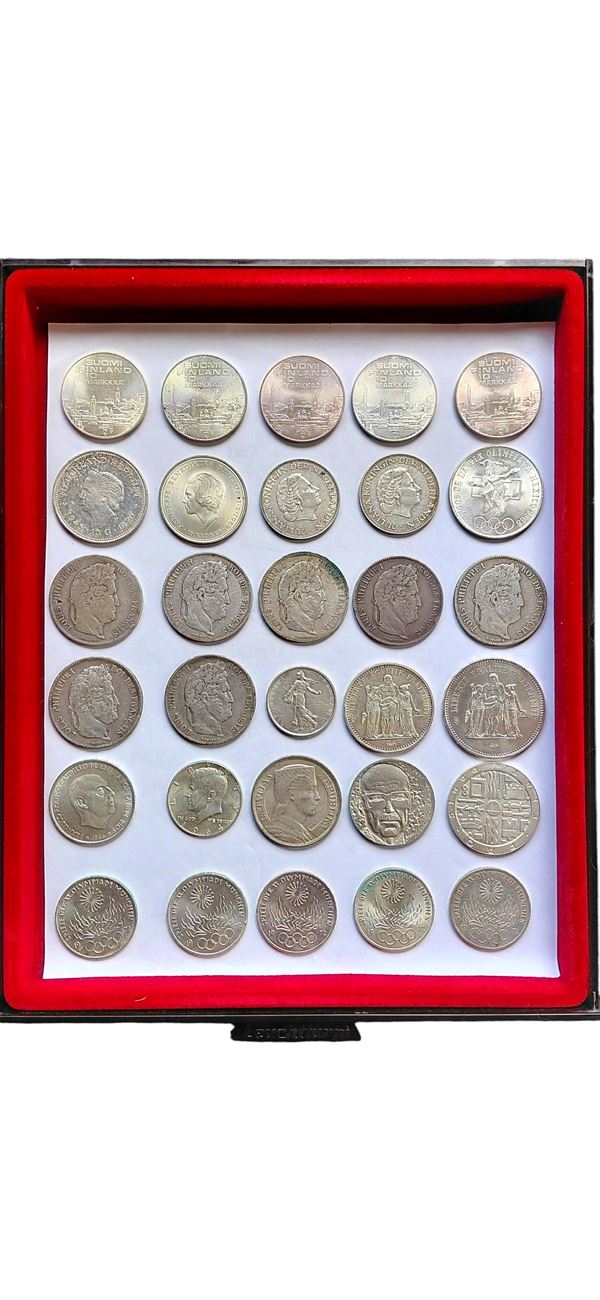Stati del Mondo – anni vari: 65 monete in argento.