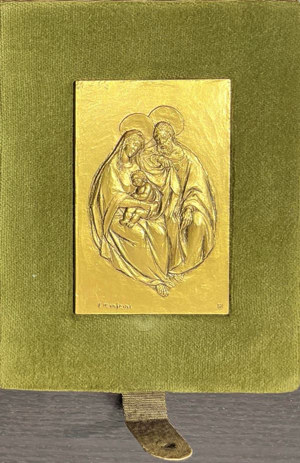 VATICANO - SACRA FAMIGLIA. Placca rettangolare uniface in bronzo dorato.