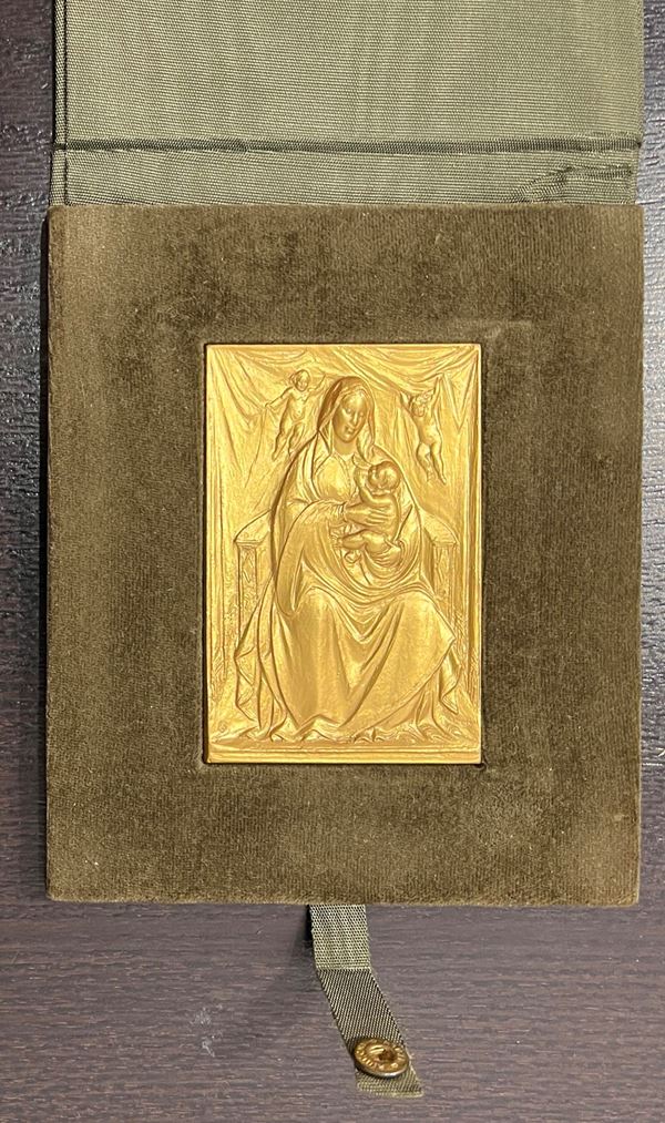 VATICANO - MADONNA CON BAMBINO. Placca rettangolare in bronzo dorato.