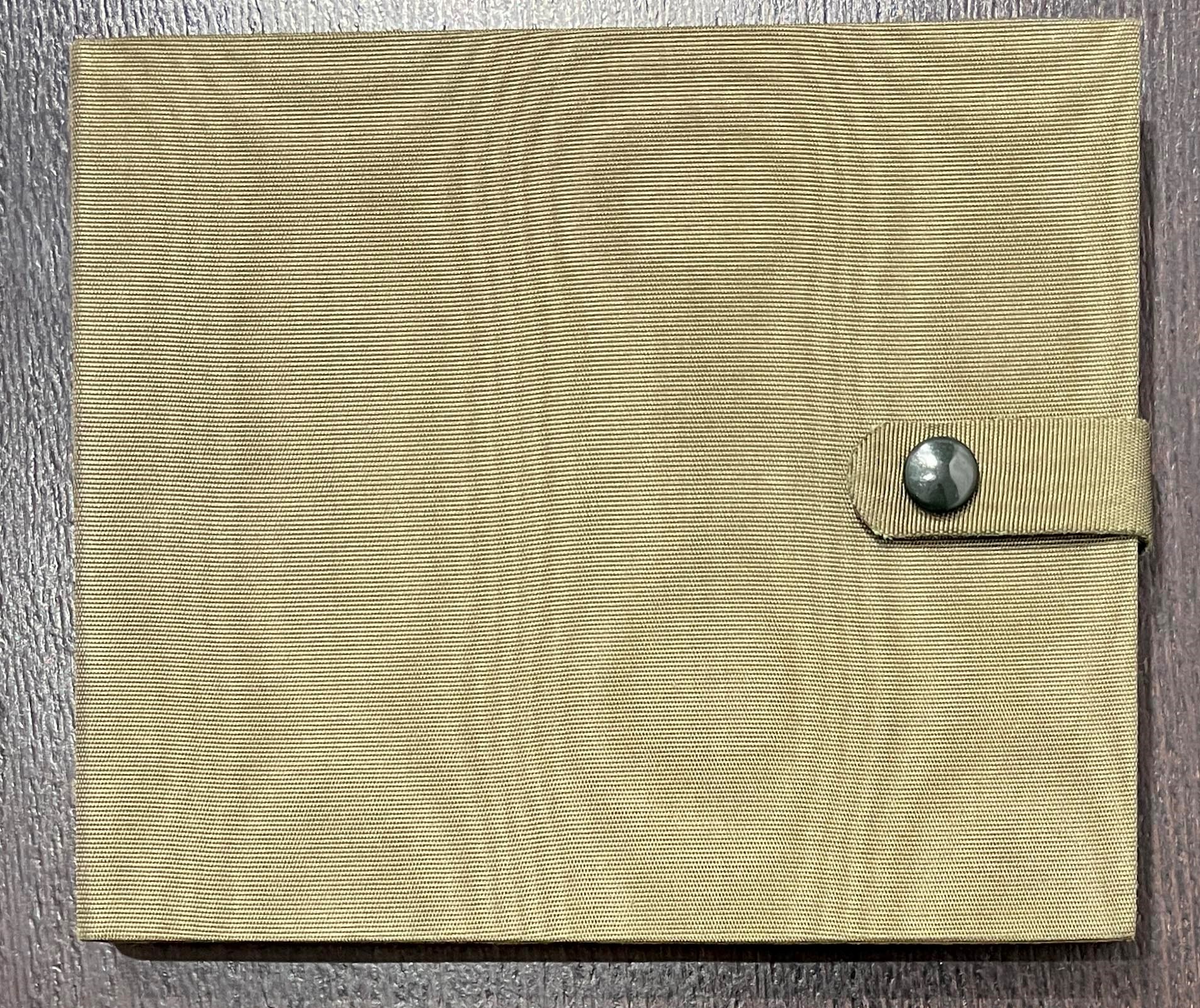 Opus Manfrini, Sacra Famiglia - Placchetta in bronzo dorato uniface