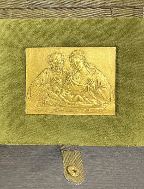 VATICANO - SACRA FAMIGLIA. Placchetta in bronzo dorato uniface.