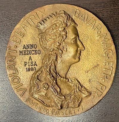 Opus A. Fascetti, Medaglia uniface di Violante Beatrice di Baviera