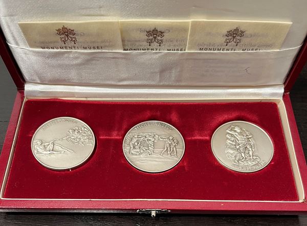 VATICANO. Serie medaglie dei Musei Vaticani. Cappella Sistina. Trittico in argento anni 1992-1993-1994.