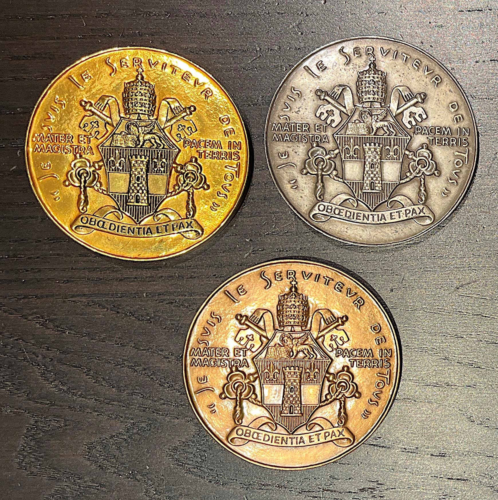 Giovanni XXIII, Lotto di tre medaglie (1958-1963), argento, bronzo e bronzo dorato