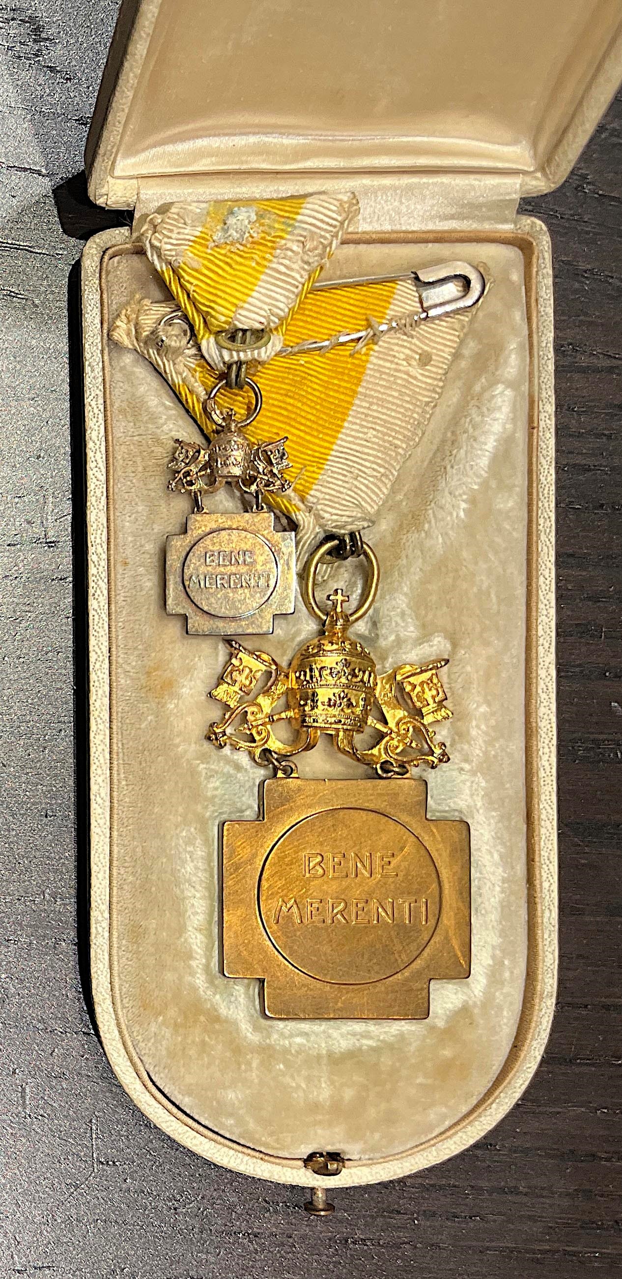 Onorificenza in bronzo dorato, Roma, Pio X (1903-1914)