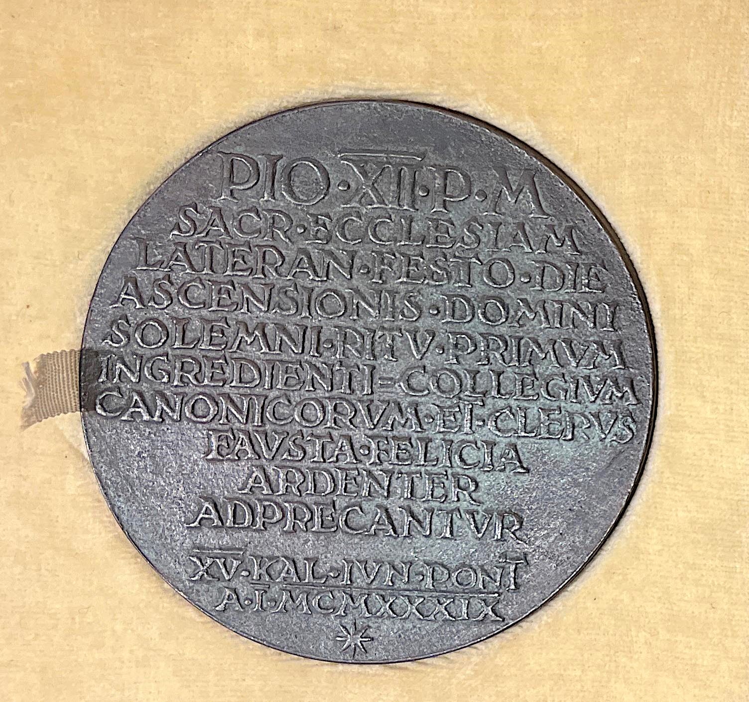Mistruzzi, Medaglia in bronzo del Vaticano, Pio XII (1939)