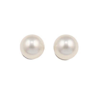 Orecchini con perle coltivate in oro bianco 750/1000